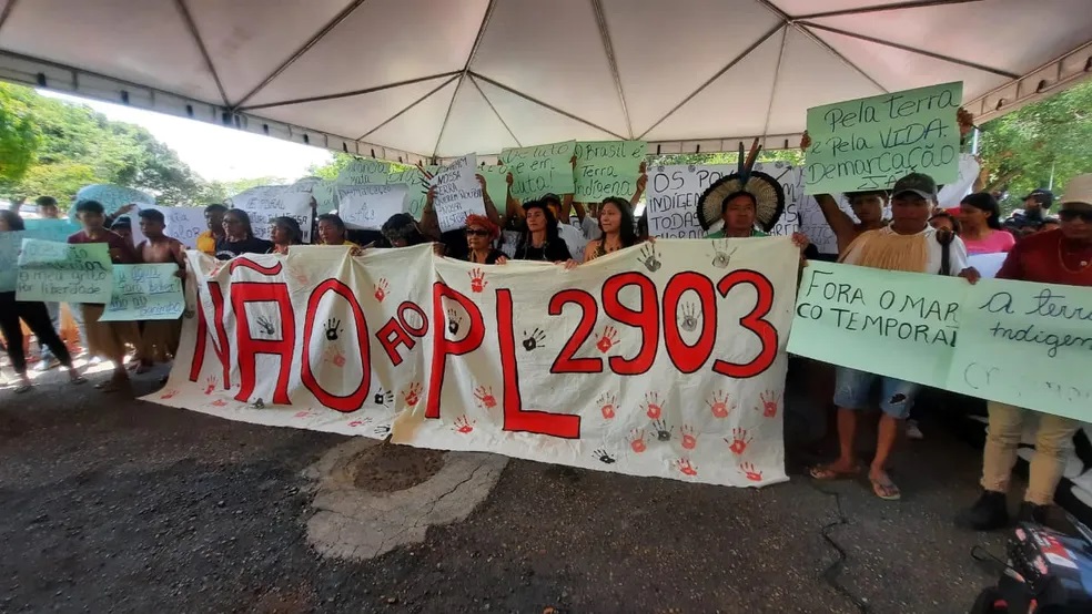 Indígenas protestam contra Marco Temporal em Roraima