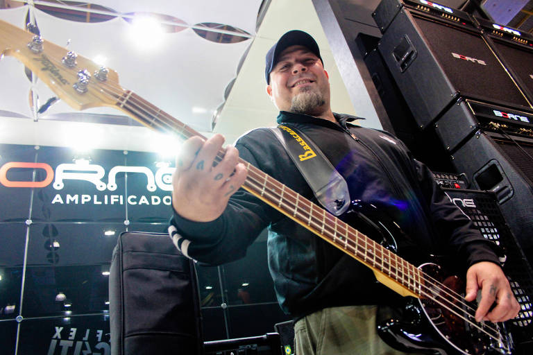 Baixista da banda Ultraje a Rigor é baleado na cabeça no Rio de Janeiro