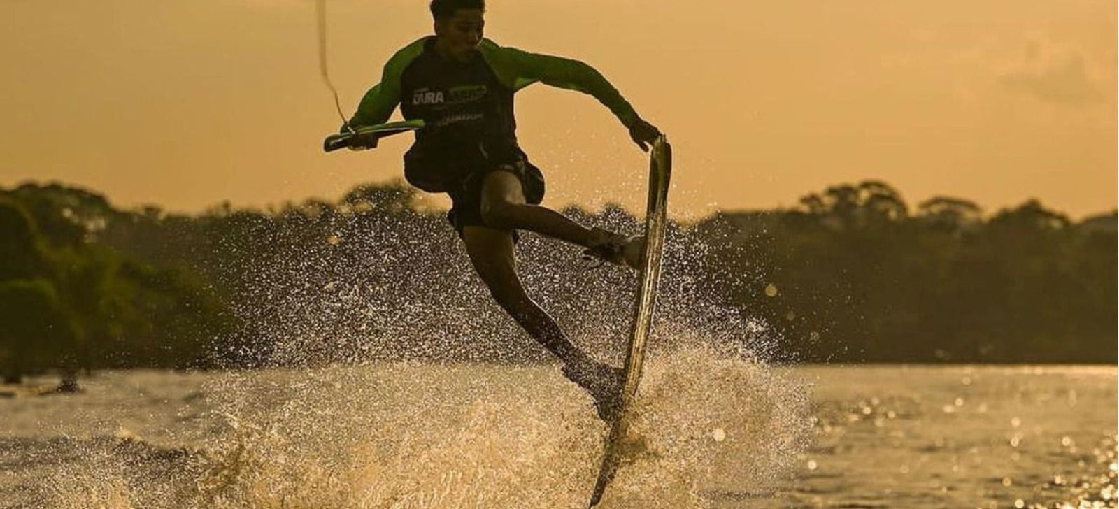 Em Portugal, indígena da etnia Karapãna é campeão mundial de Wakeboard