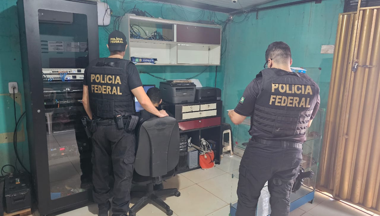 PF prende acusados de armazenar pornografia infantil no Pará