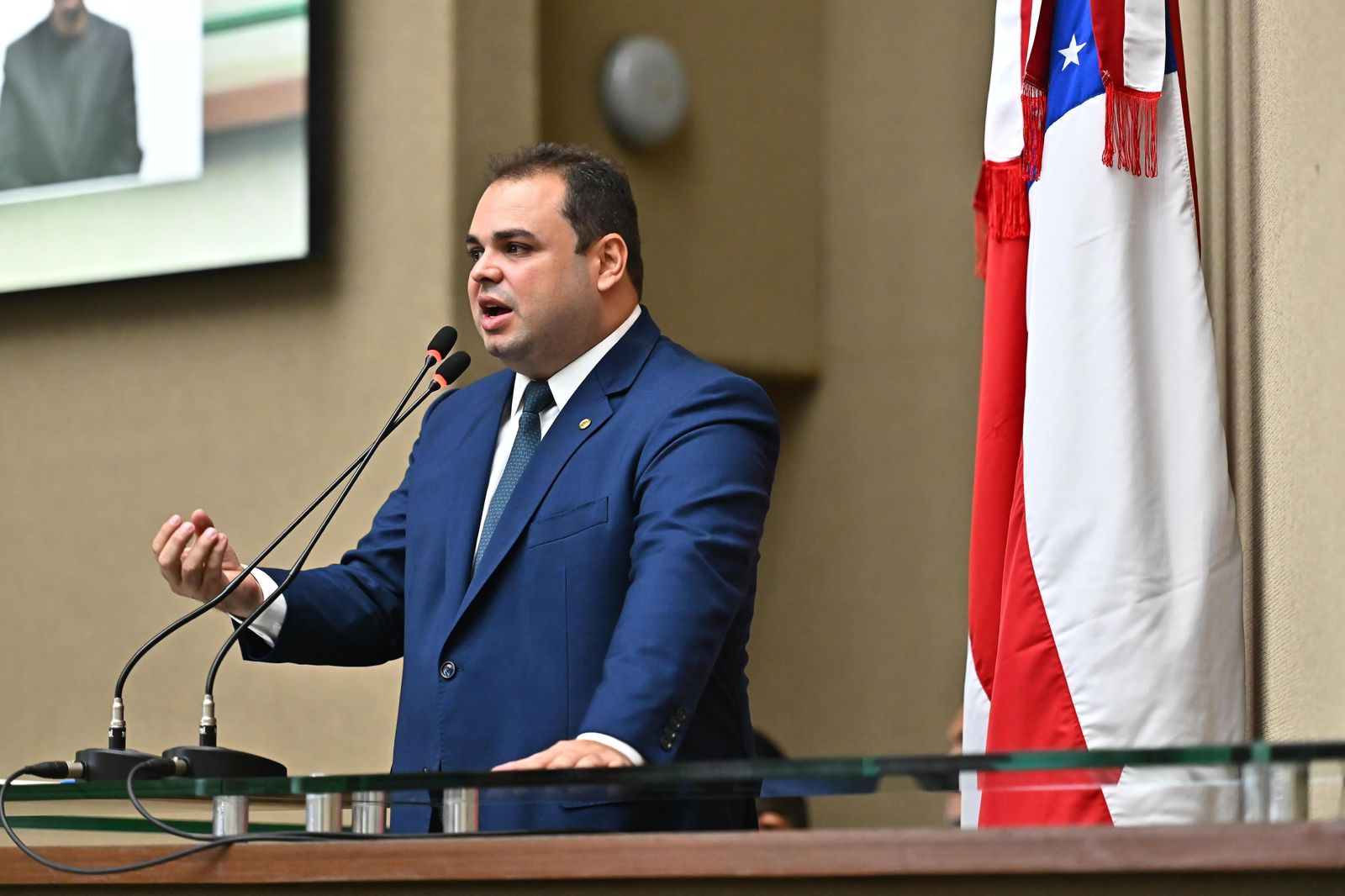 Lei de presidente da Aleam sobre identificação de pacientes internados é sancionada