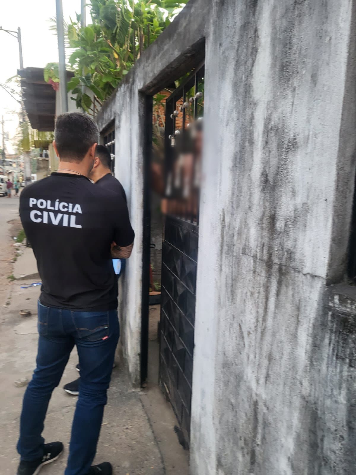 Homem é preso suspeito de fingir ser criança para conseguir fotos íntimas de vítimas