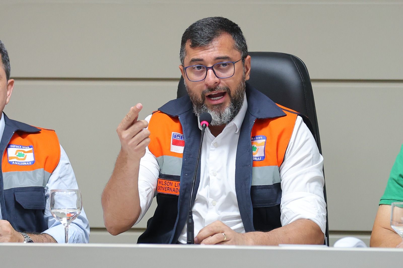 Governador do AM considera recorrer à Justiça para resolver impasse sobre BR-319