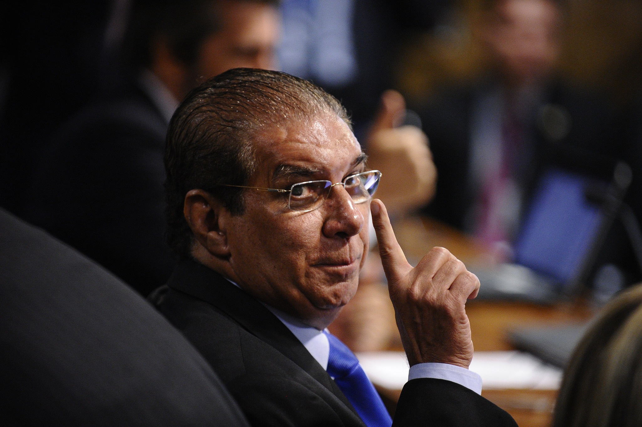 Senador Jader Barbalho, pai do governador do Pará, falta em votação sobre cotas