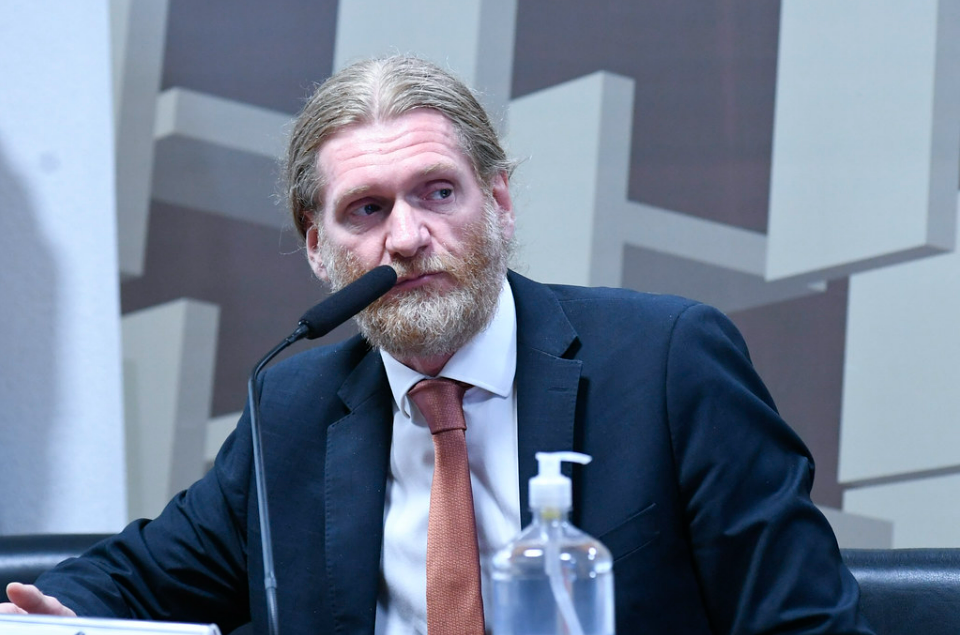 Queimadas no AM: Ibama deve mobilizar mais brigadistas, diz diretor de Proteção Ambiental