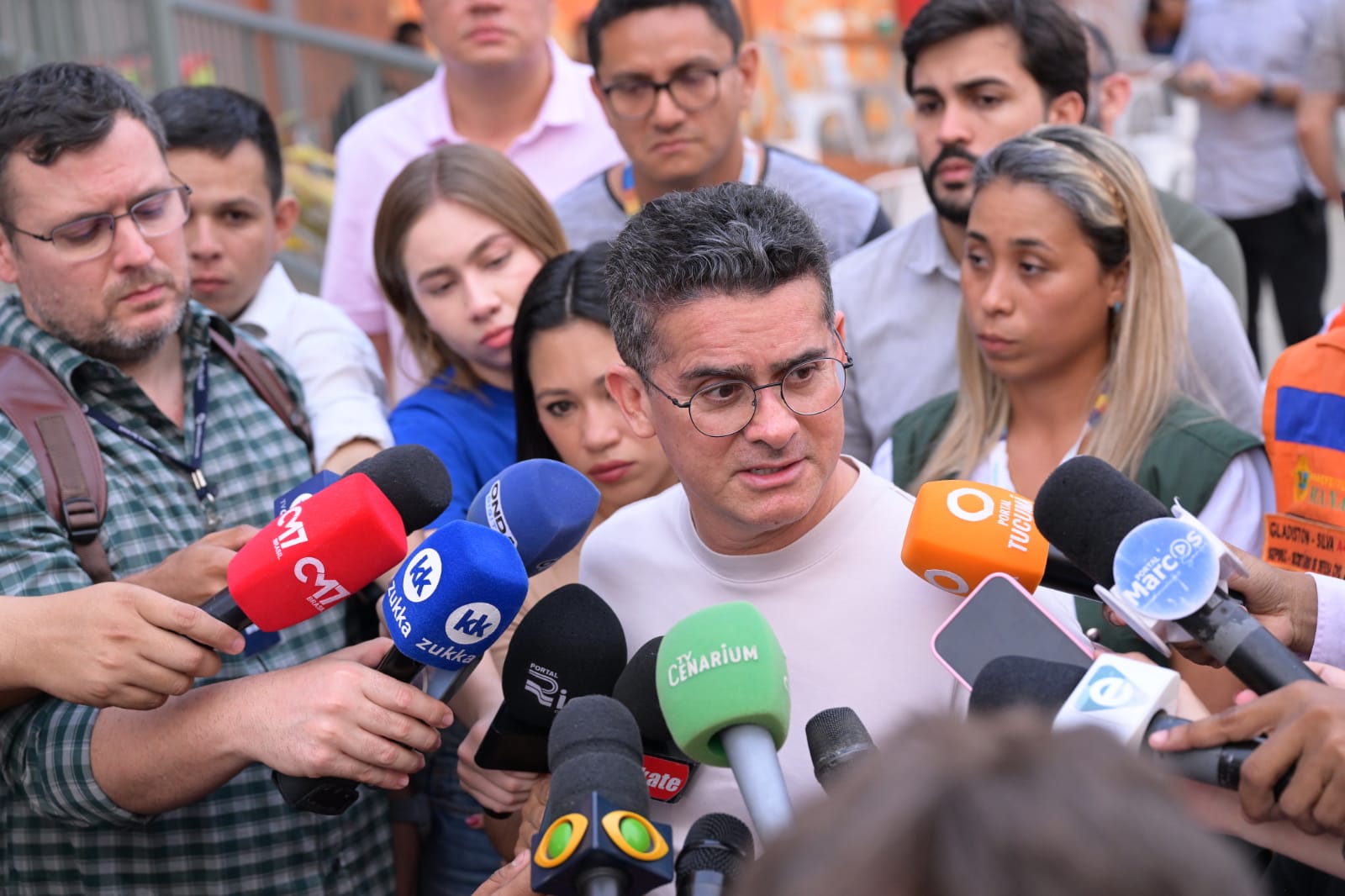 Prefeito de Manaus reforça ações de prevenção às queimadas e adia Maratona Internacional