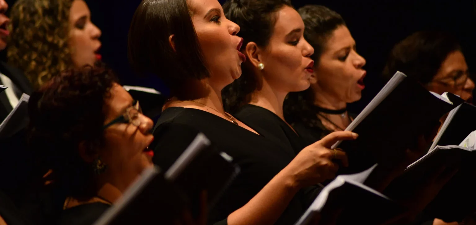 Outubro Rosa: concerto reúne mulheres pela prevenção contra o câncer de mama