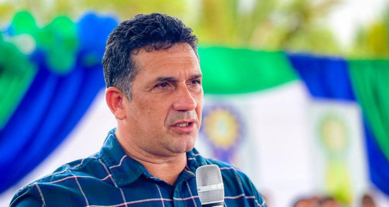 Prefeito de Manacapuru tem 48 horas para explicar gastos com show de Zé Vaqueiro