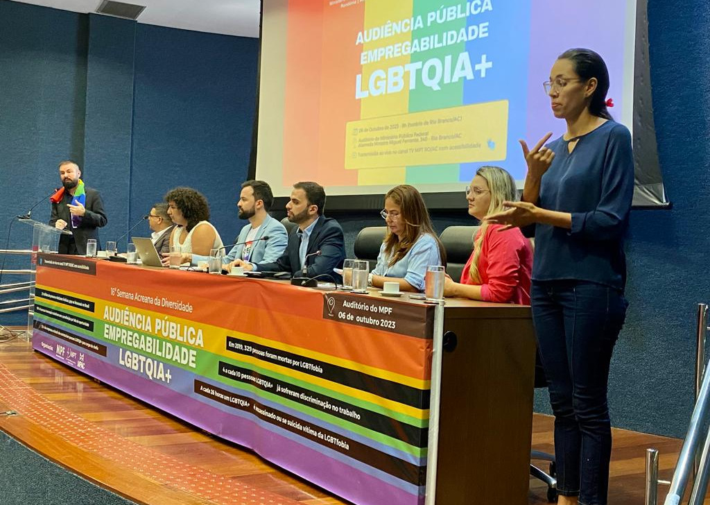 Ação fez parte da 16ª Semana Acreana da Diversidade e teve como objetivo discutir a empregabilidade LGBTQIAPN+ (Franklin Lima/Semulher)