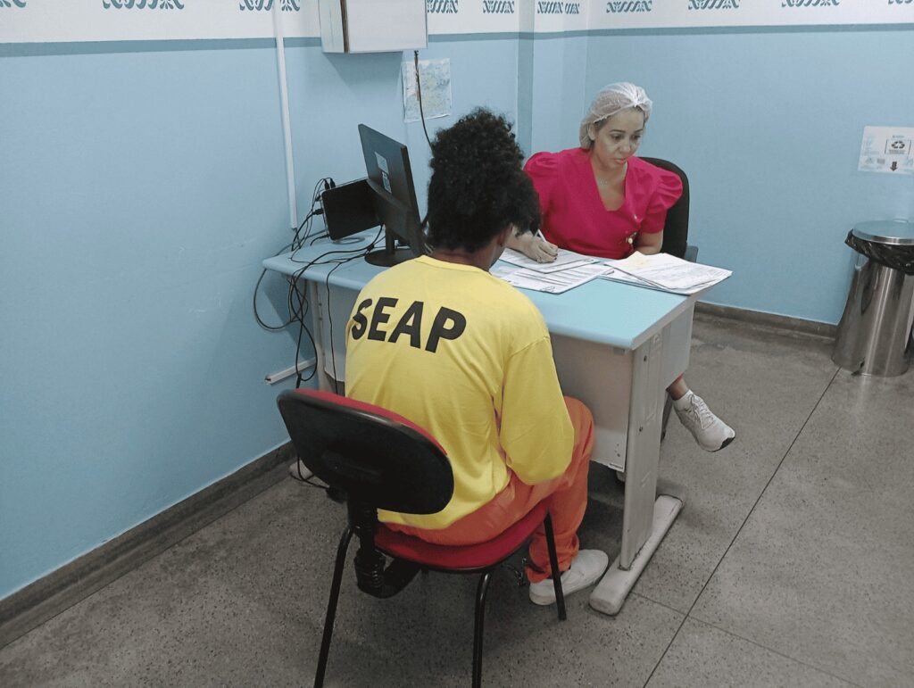 Em Manaus, pessoas LGBTQIAPN+ privadas de liberdade recebem PrEPTrans pela primeira vez