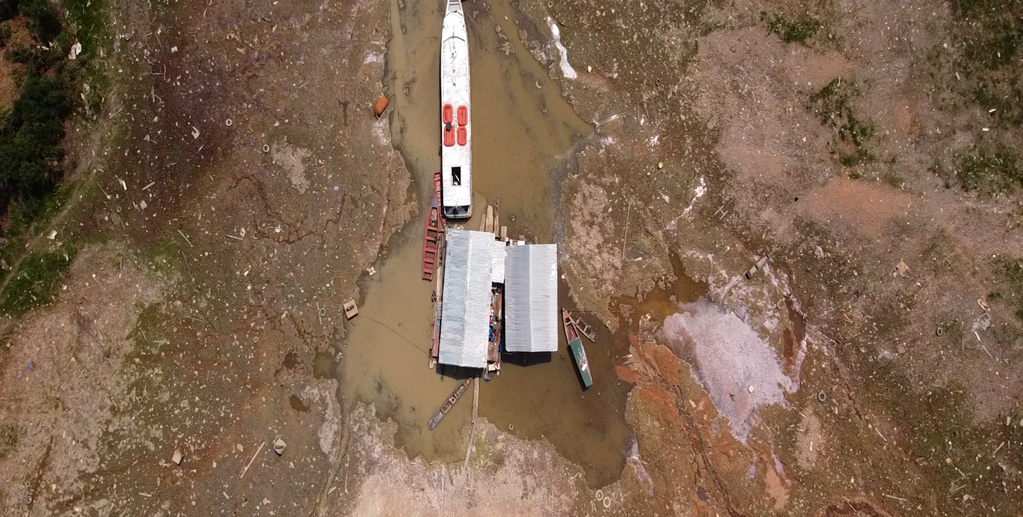 Rio Negro atinge menor nível da história