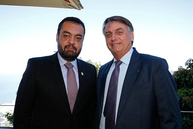 Aliado de Bolsonaro, governador do RJ reconhece existência de máfia no Estado