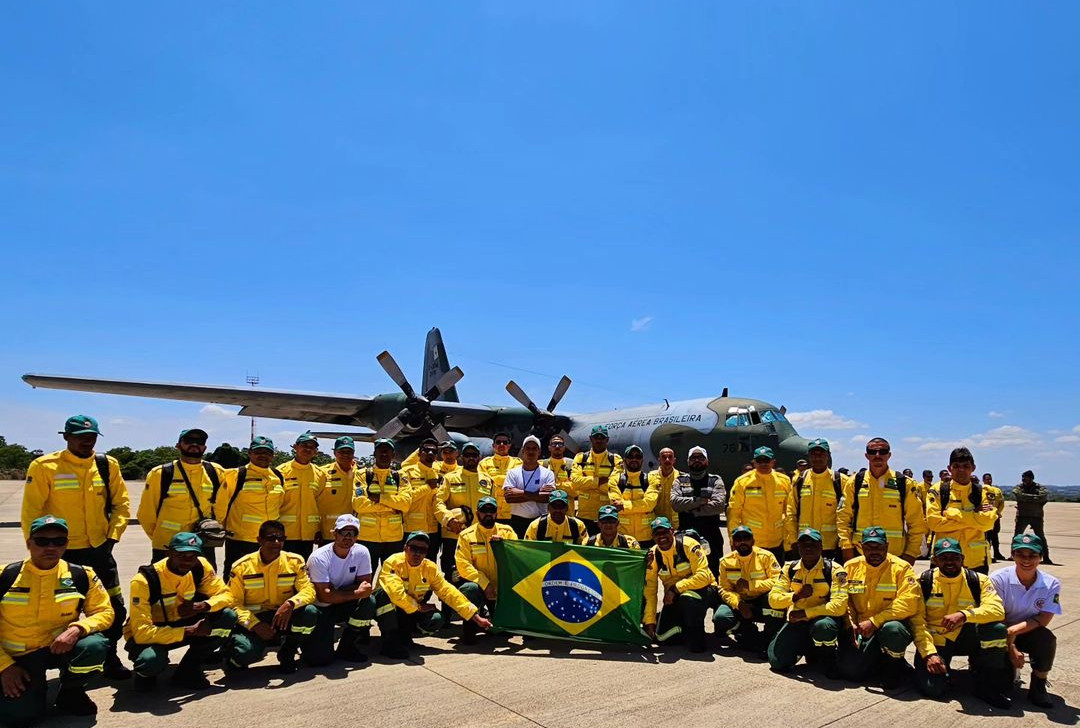 Mais 58 brigadistas chegam no AM para reforçar combate a queimadas