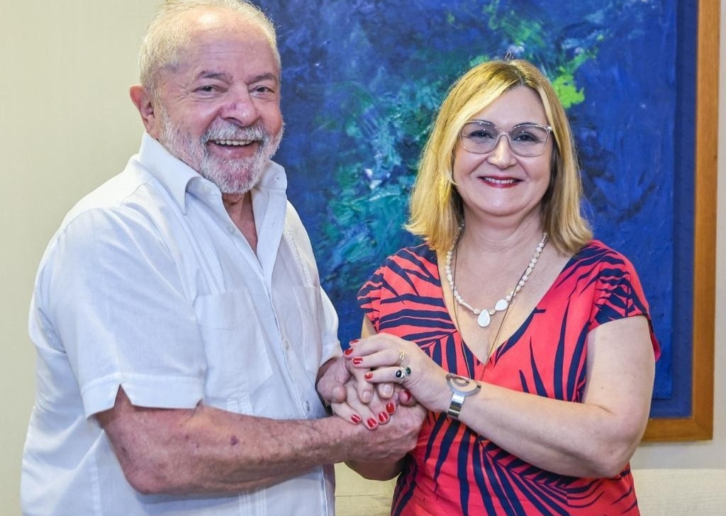 Lula demite presidente da Caixa Econômica, Rita Serrano