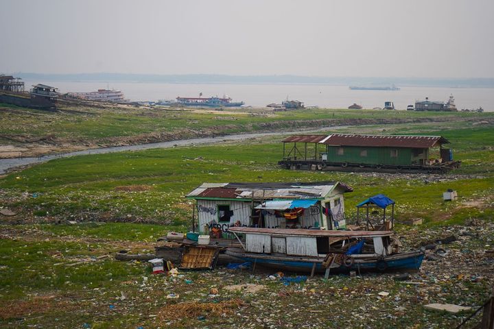 Cenário de seca na orla da cidade (Reprodução/Grazi Praia @grazipraia)