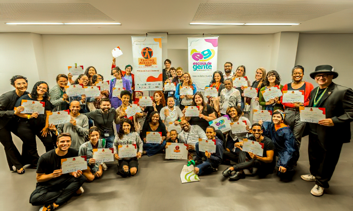 Teatro acessível abre portas para a inclusão cultural de Pessoas com Deficiência