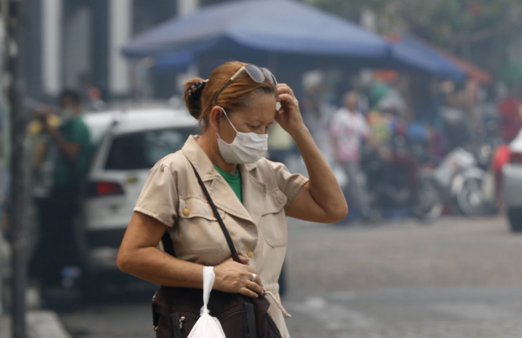 Especialistas sugerem fechar escolas e mais orientação para proteger população da fumaça