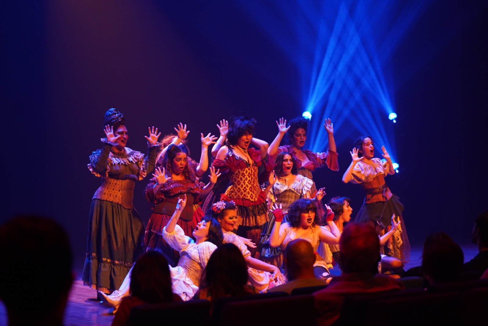 Companhia de teatro do AM vence duas categorias do Prêmio Cenym de Teatro Nacional
