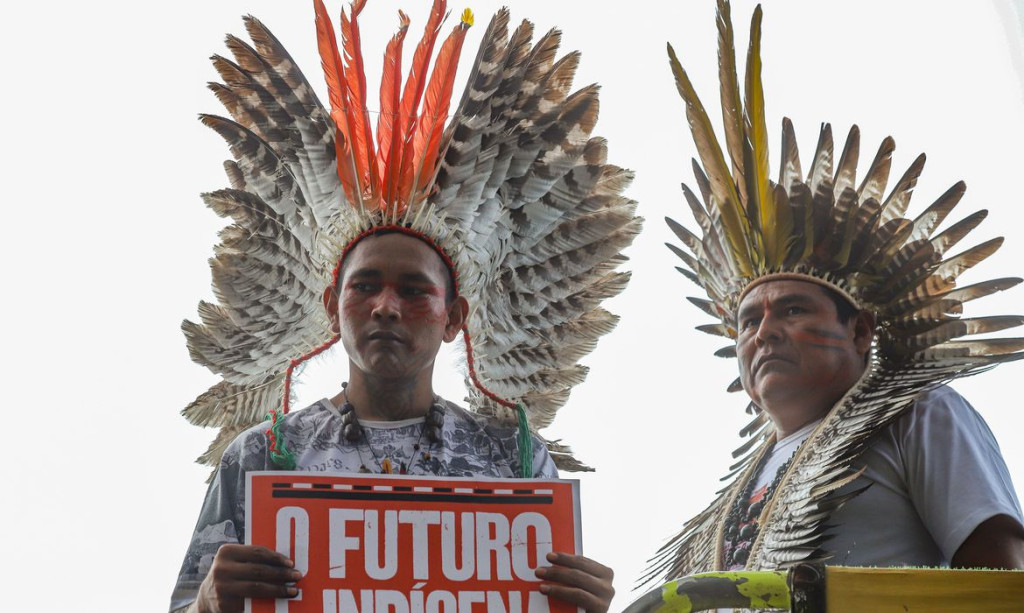 Manifestação de indígenas contra o Marco Temporal na Esplanada dos Ministérios (Antônio Cruz/Agência Brasil)