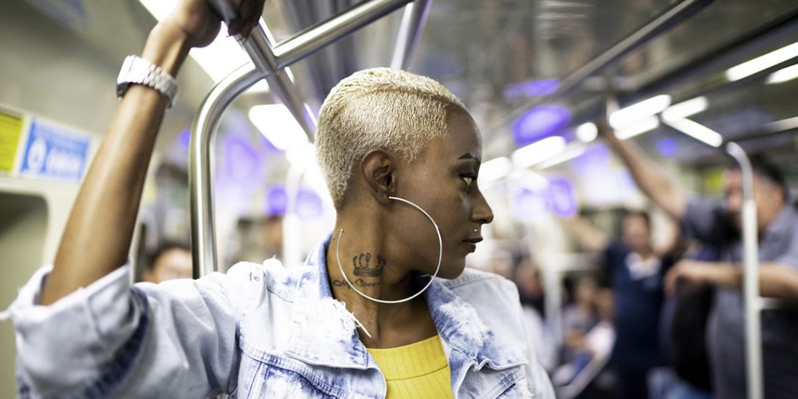 Três a cada quatro mulheres no Brasil são vítimas de violências ao se deslocarem