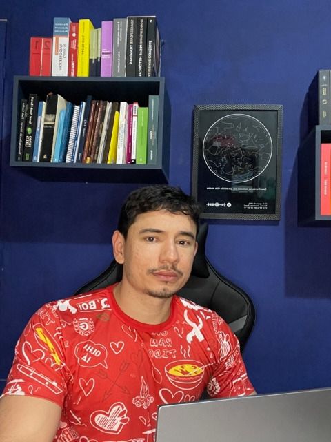 Professor da UEA é semifinalista do prêmio LED de Educação 2024