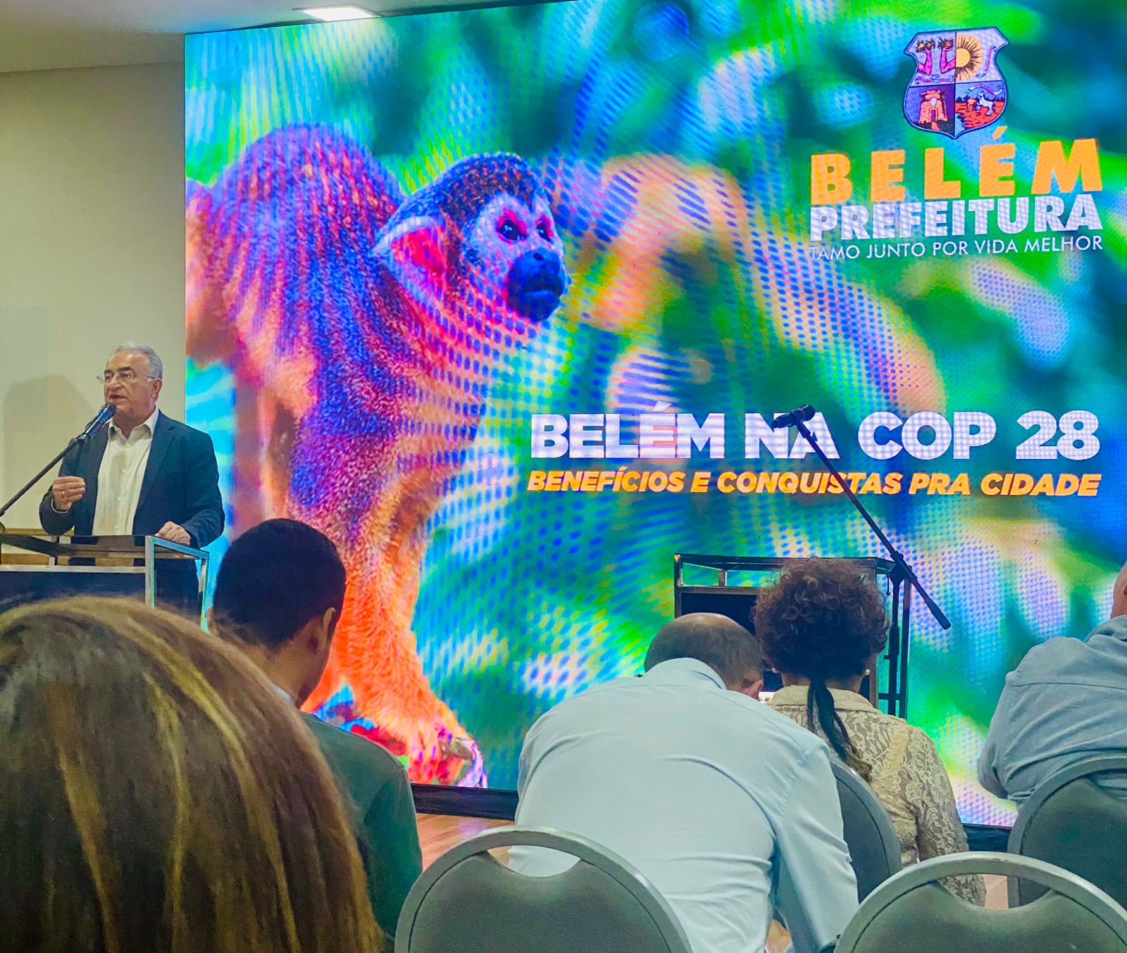 Prefeito de Belém reconhece que lixo na capital é grave após fechamento de aterro