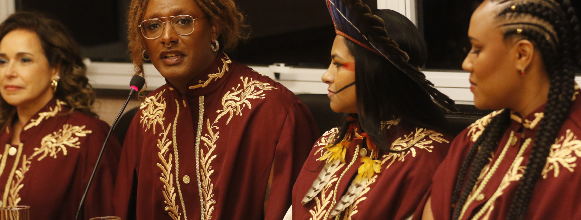 A cantora Liniker e artistas nomeados tomam posse na Academia Brasileira de Cultura (ABC) (Fernando Frazão/Agência Brasil)