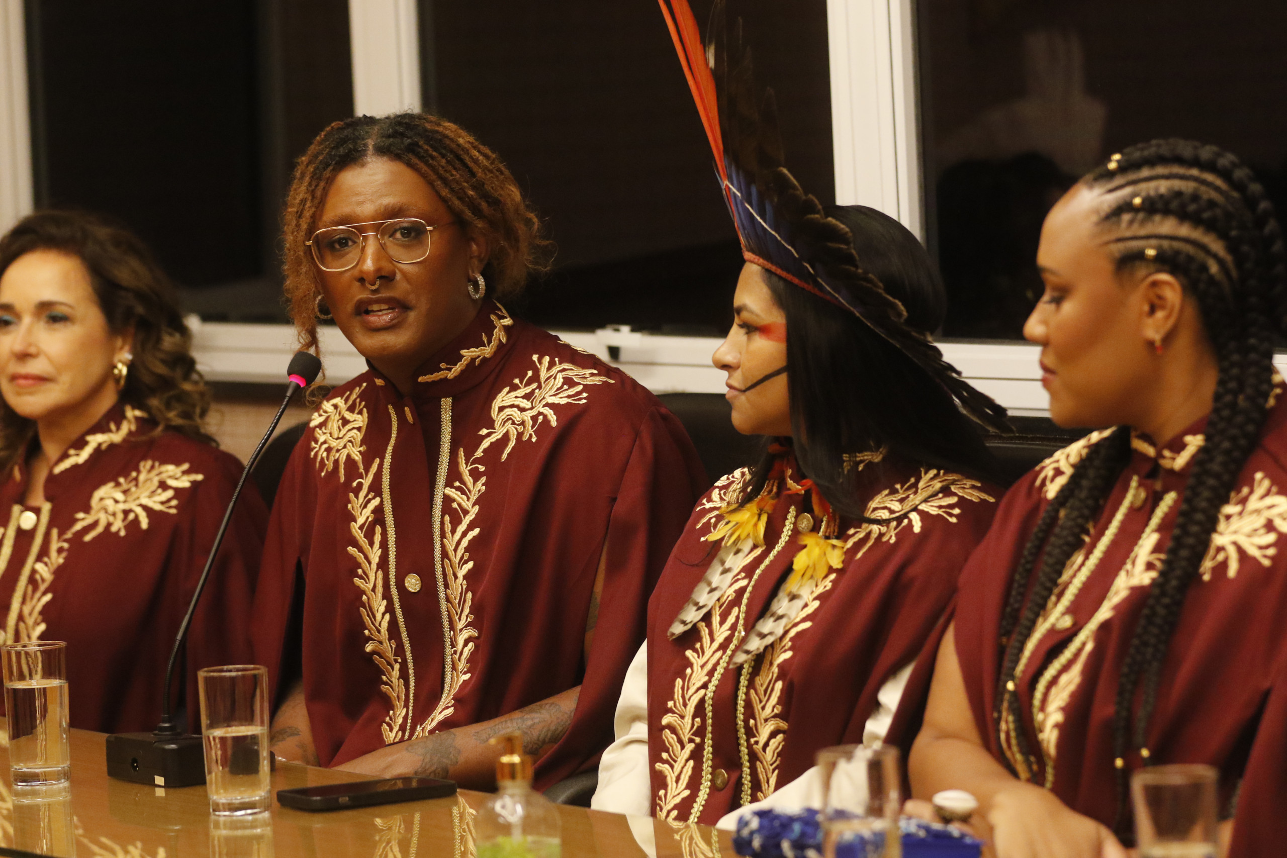 Liniker é a primeira travesti a tomar posse na Academia Brasileira de Cultura