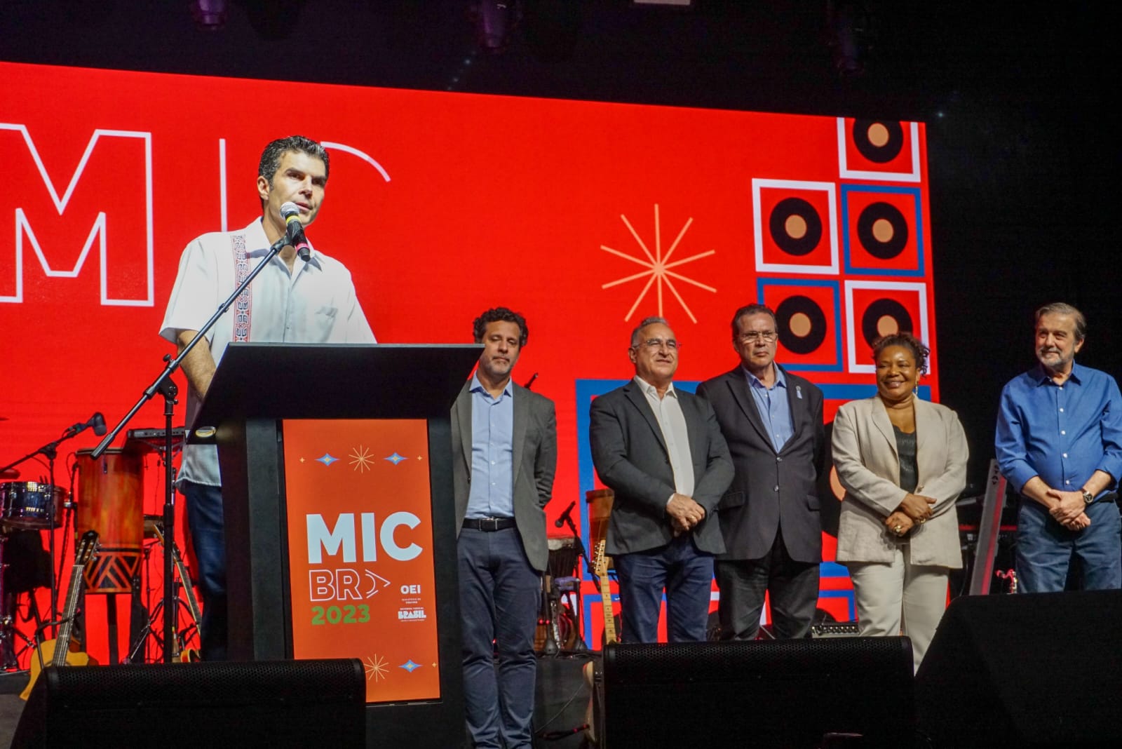 Governador do Pará manifesta torcida por candidato governista da Argentina