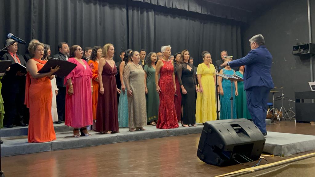 Coral celebra legado do maestro Dirson Costa com participação de professora da Ufam