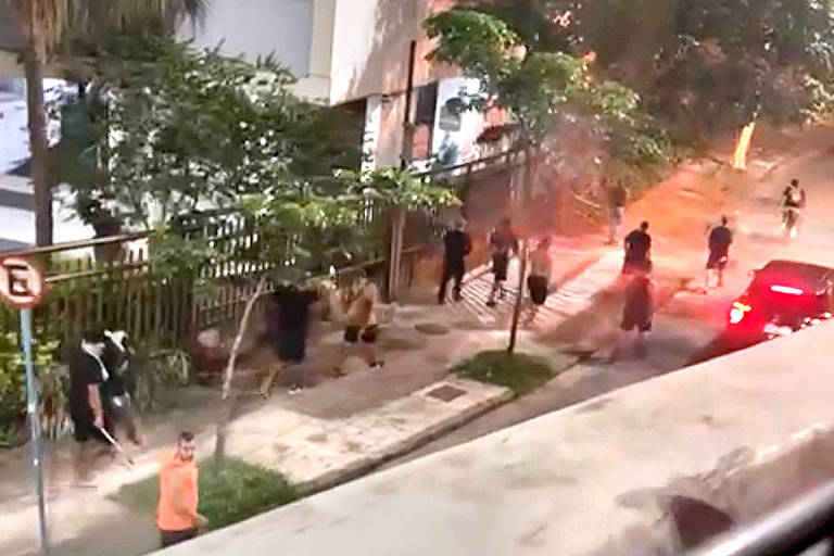 No RJ, moradores formam grupos para combater supostos ladrões