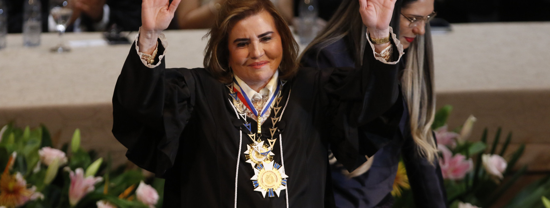 TCE-AM: posse de Yara Lins é marcada por pedidos de harmonia e respeito