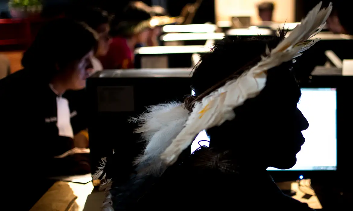 Medida inclusiva: indígenas garantem 30% das vagas nos concursos da Funai