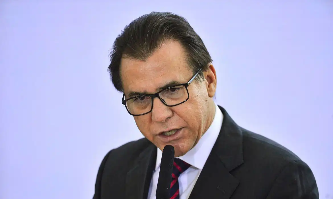 Ministro do Trabalho defende fim da escala 6×1 após vitória do governo na isenção do IR