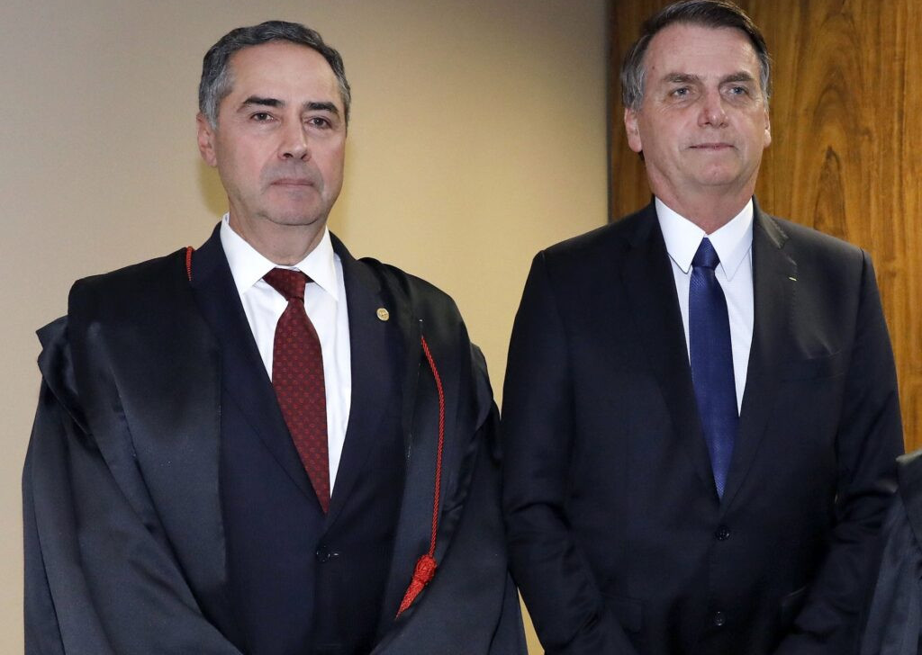 Barroso afirma que Bolsonaro elegeu STF como ‘principal inimigo’