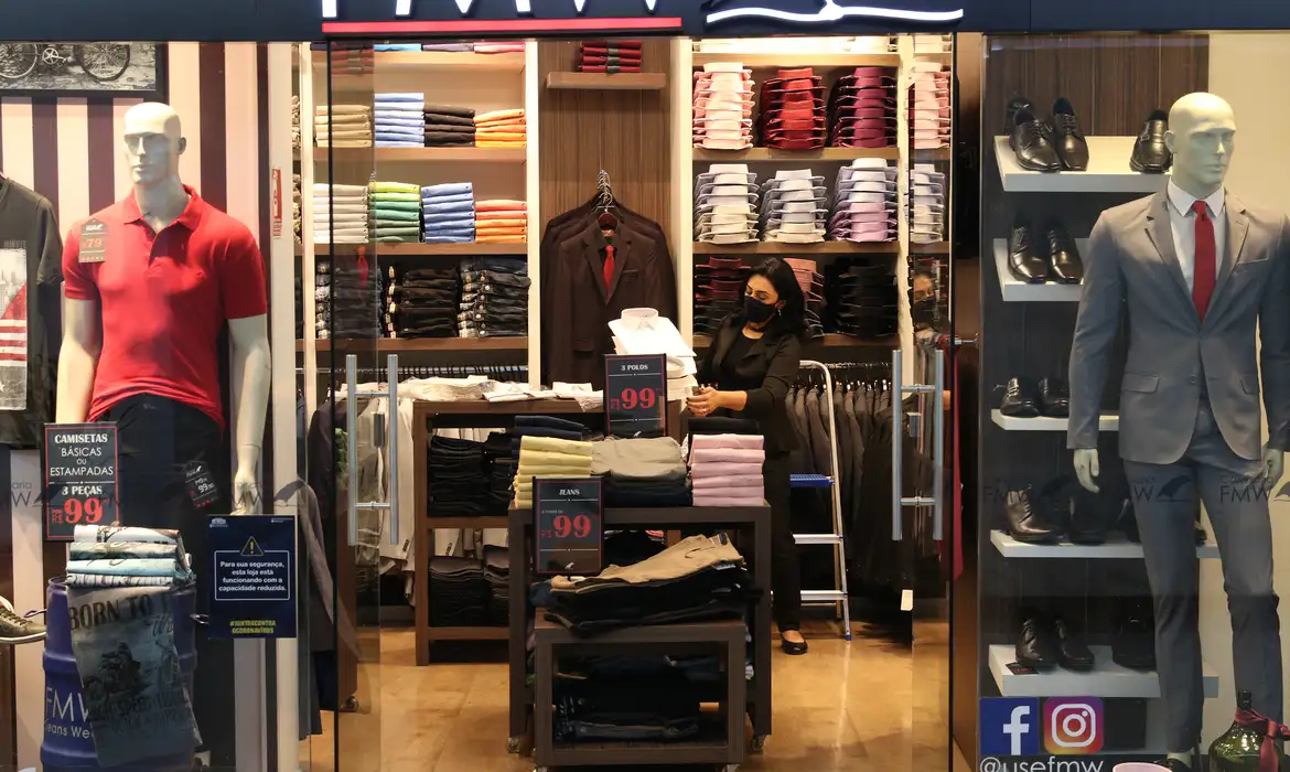 Compras de Natal: Procon explica como fazer para trocar presentes