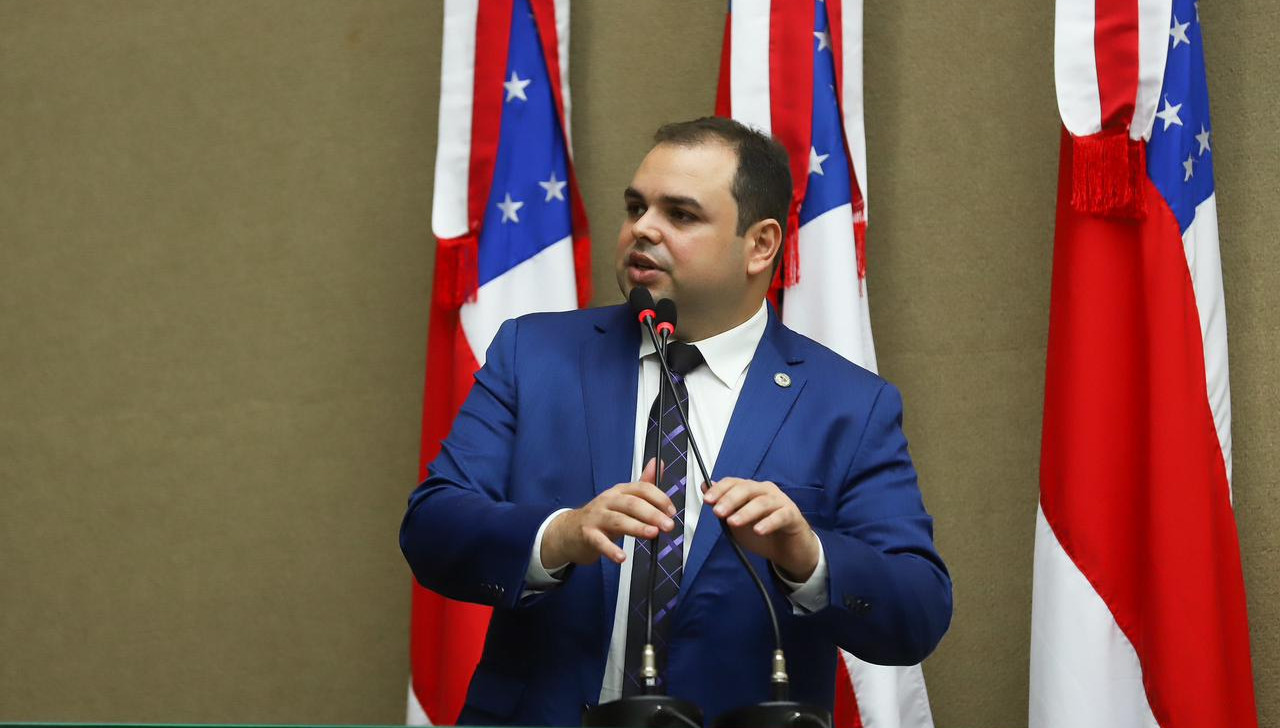 Proposta de Roberto Cidade institui política de atendimento às mulheres privadas de liberdade