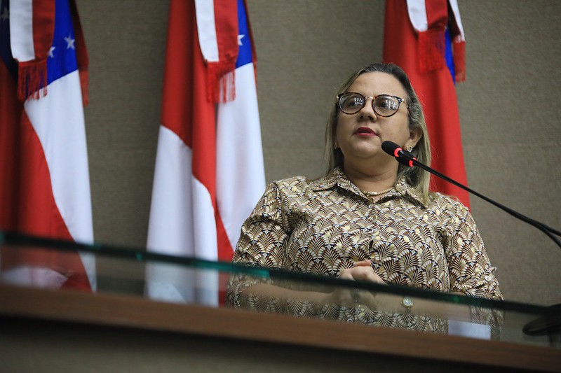 Arlete Mendonça assume Secretaria de Educação do Amazonas