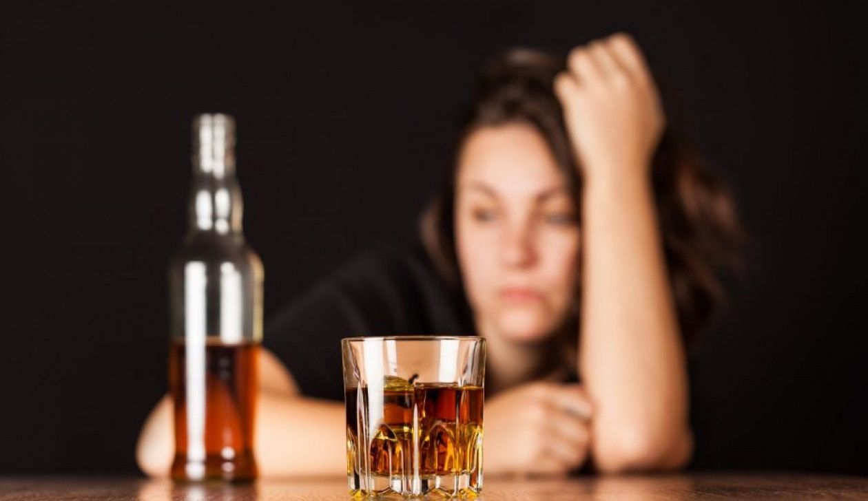 Veja como o uso do álcool é transmitido em família e algumas maneiras de se proteger