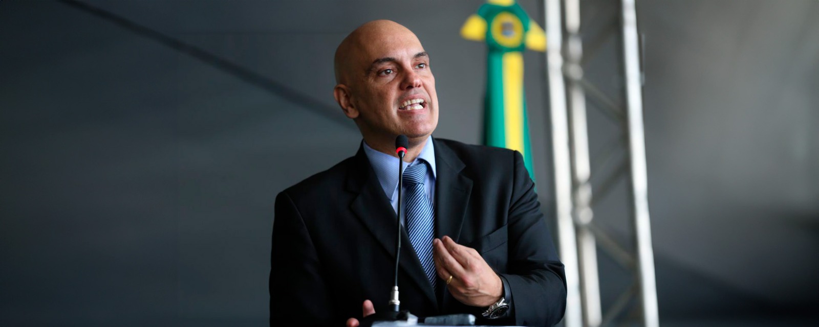 Em evento do 8/1, Moraes defende regulação das redes e critica apaziguamento sem punição