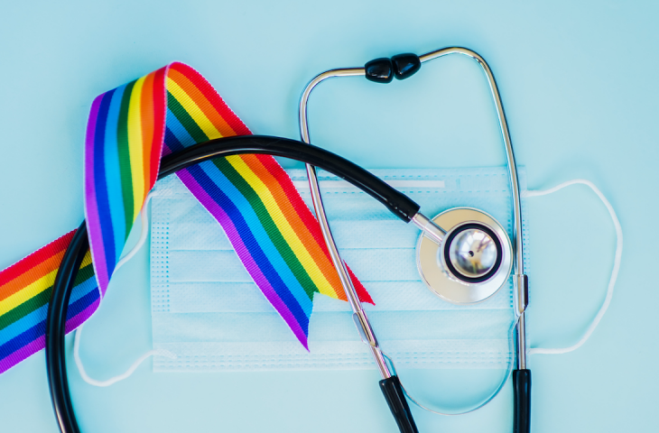 LGBTQIAPN+ têm dificuldades para acessar serviços públicos em favelas