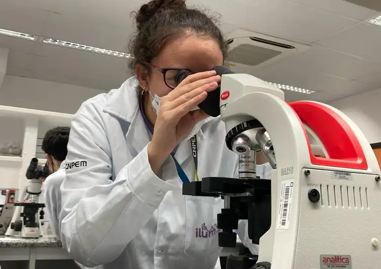 Mulheres superam homens na terceira seleção para graduação em ciências