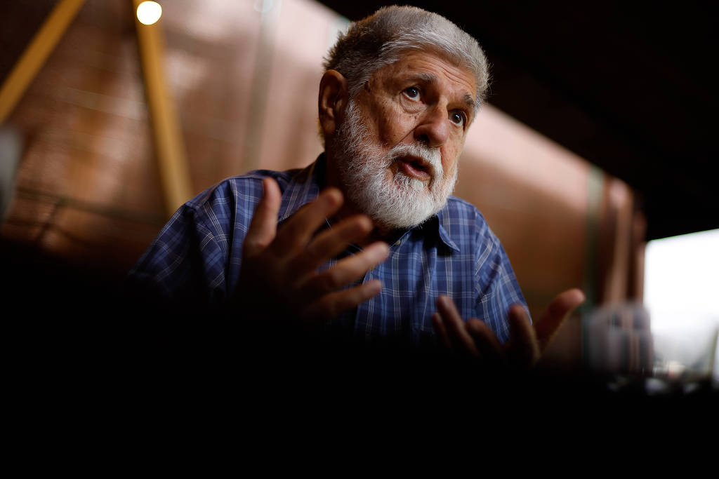 ‘Netanyahu pode esperar, mas não receberá desculpas de Lula’, afirma Celso Amorim