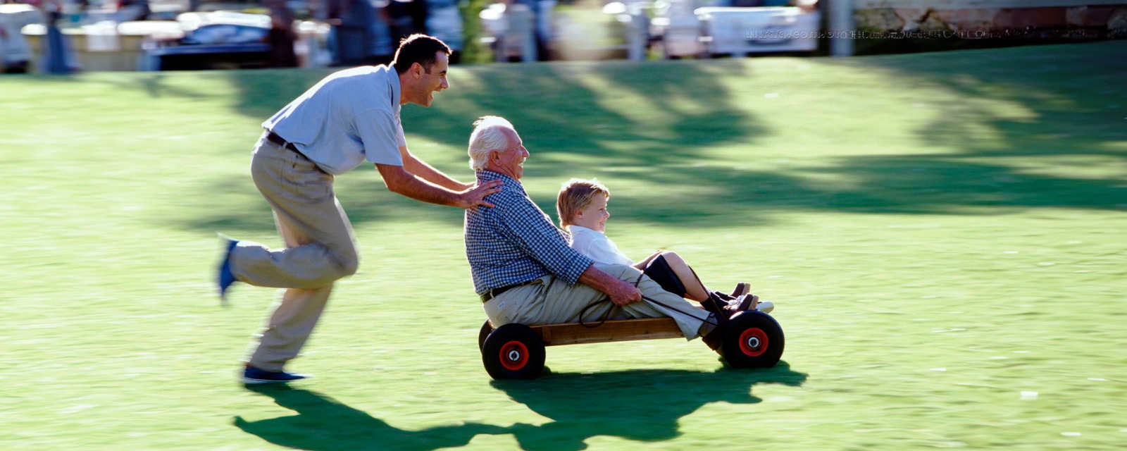 Equilíbrio entre firmeza e empatia dos pais gera seres humanos mais gentis, afirma educadora