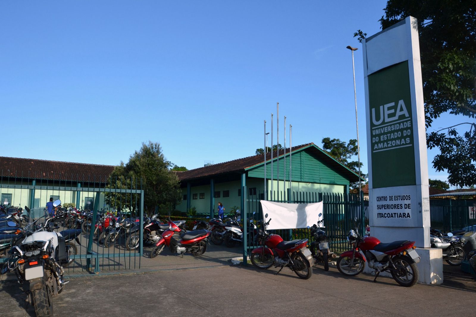 Comitê credencia UEA para fortalecer investimentos em pesquisa e inovação