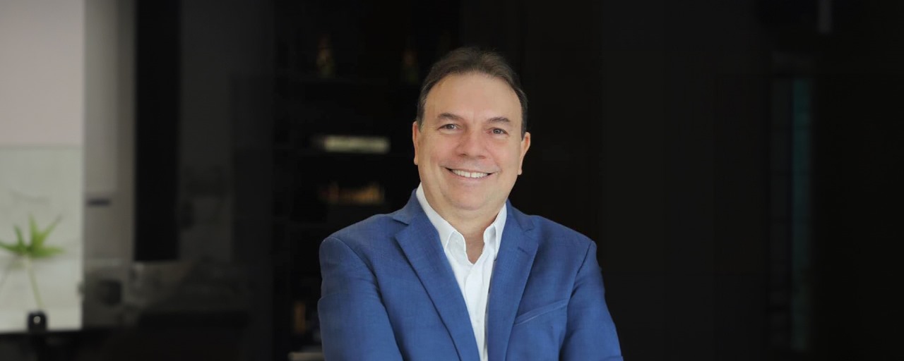 Presidente da OAB-AM lança livro sobre contribuição da Zona Franca de Manaus