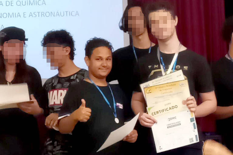 Estudante processa universidade após perda de vaga em Direito por critério de cor