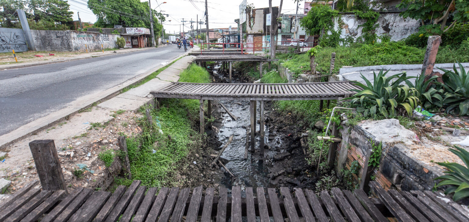 Belém, sede da COP30, está entre as dez cidades com piores índices de saneamento do Brasil