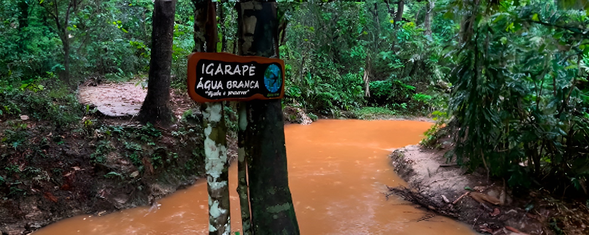Desmatamento deixa igarapé Água Branca sujo de barro