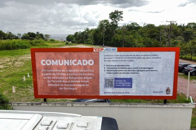 O aviso foi instalado na entrada da Marina do Davi e Praia Dourada, na Zona Oeste de Manaus (Divulgação/Semcom)